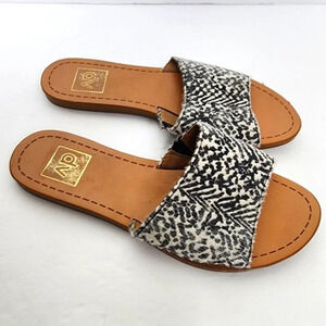 DV by Dolce Vita Black & White Sandals